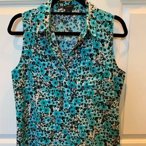 Ann Taylor Collared Button Up Sleeveless Blouse